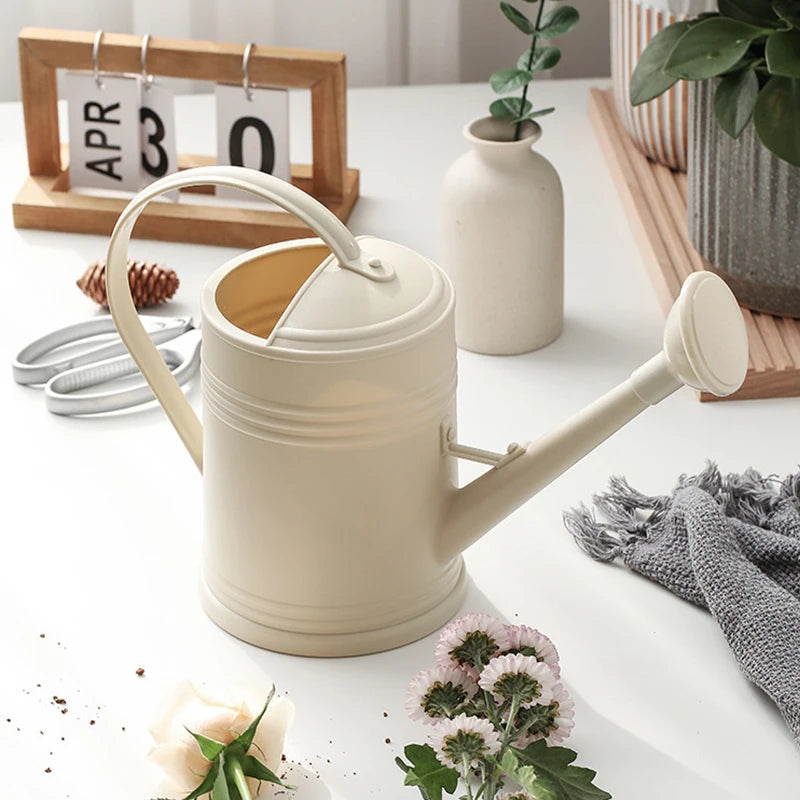 Elegant 2L Long Spout Watering Can – Minimalist Design for Indoor & Outdoor Plants