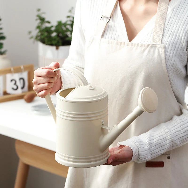Elegant 2L Long Spout Watering Can – Minimalist Design for Indoor & Outdoor Plants