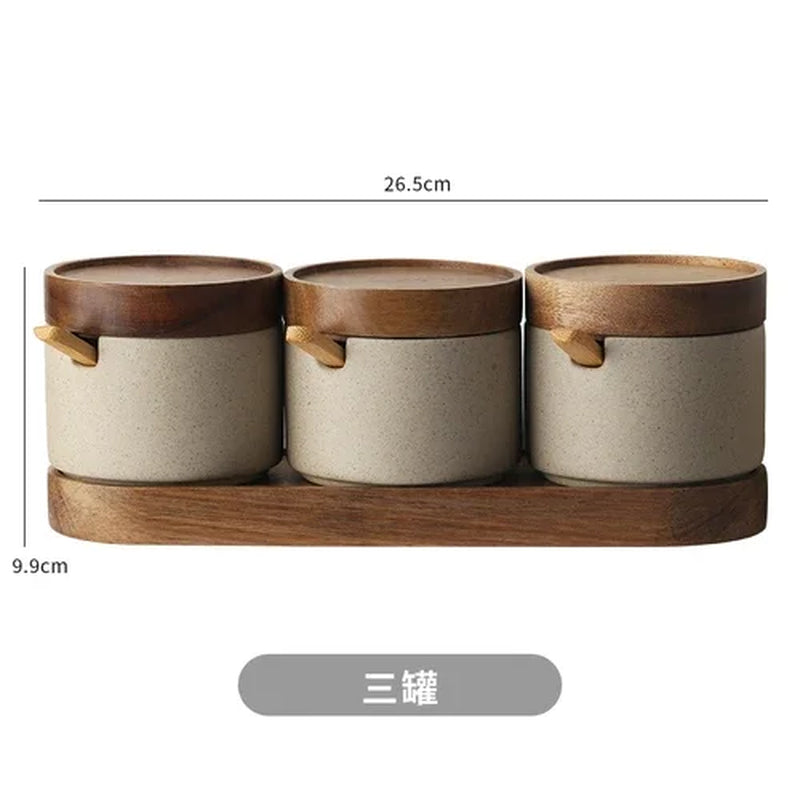 European Kitchen Spice Pepper Storage Bottle round Ceramic Seasoning Jar with Wooden Lid Salt Pepper Jar Kitchen Tools Porcelain