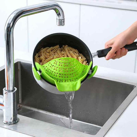 Silicone Pot Drain Stopper - Kitchen Side Strainer Gadget - Vezir