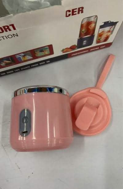 6-Blade Portable Blender - USB Rechargeable Mini Juicer Cup - Vezir