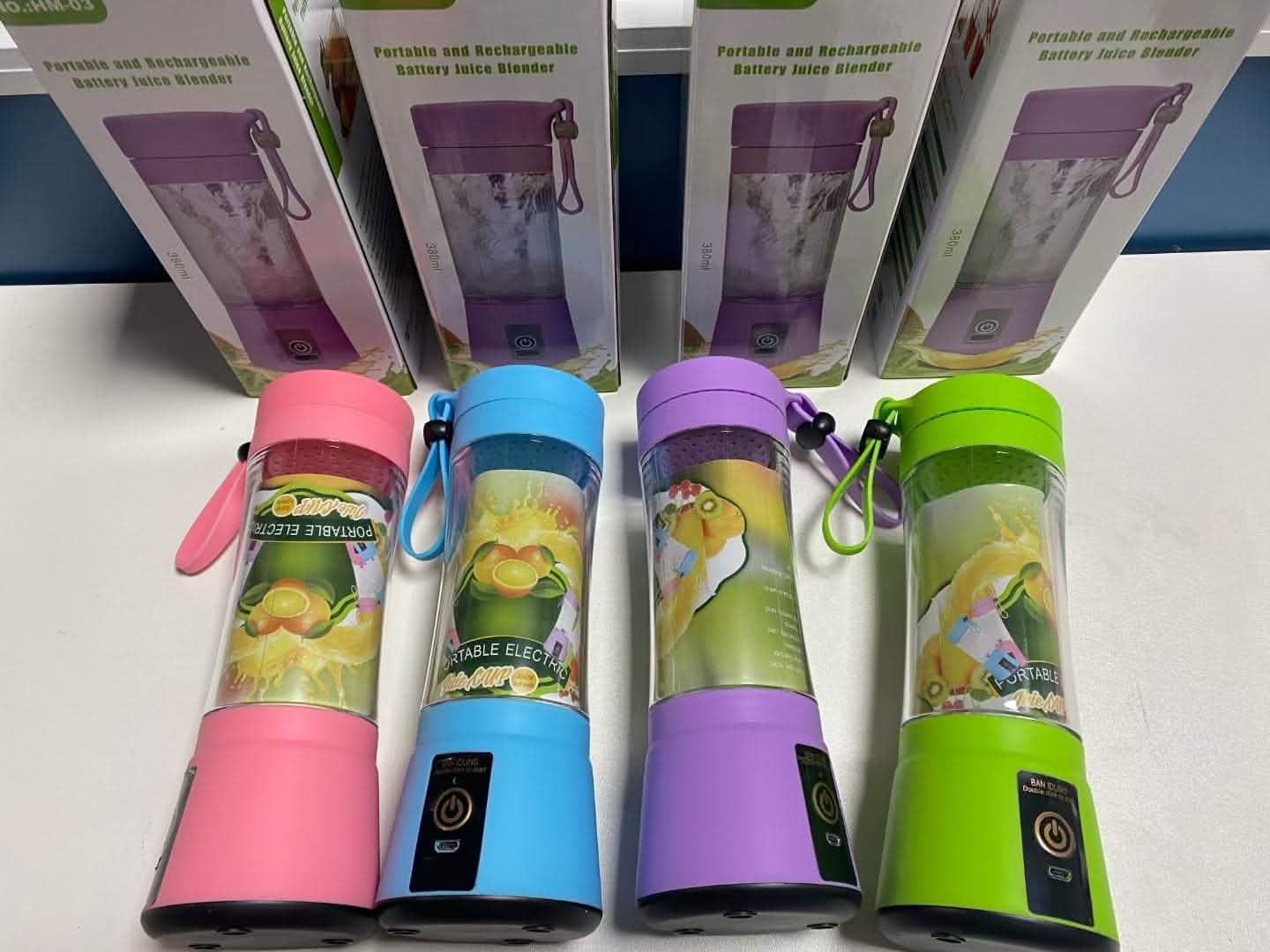 Portable USB Blender - Rechargeable Mini Kitchen Fruit Juicer - Vezir