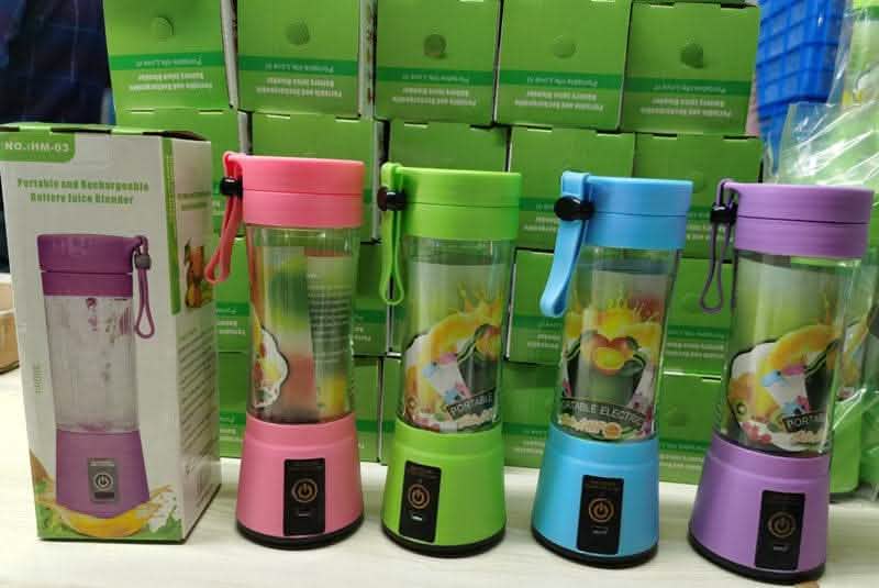 Portable USB Blender - Rechargeable Mini Kitchen Fruit Juicer - Vezir
